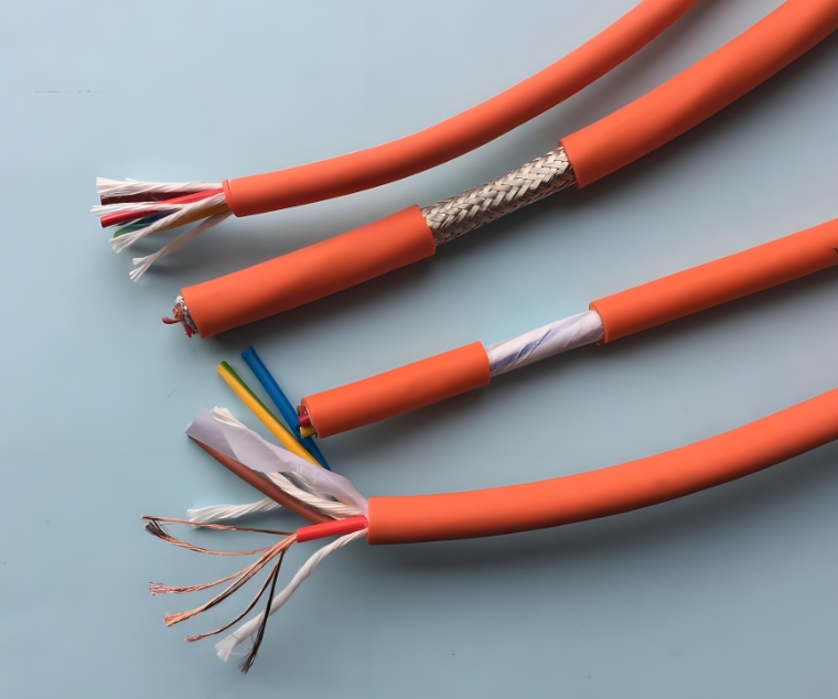 南方珠江科技電纜分享電纜行業(yè)創(chuàng)新模式經(jīng)營(yíng)能解決電纜庫存.jpg